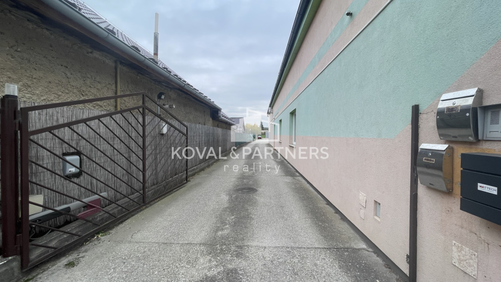 Prenájom 1 izbového bytu v Dolných Krškanoch