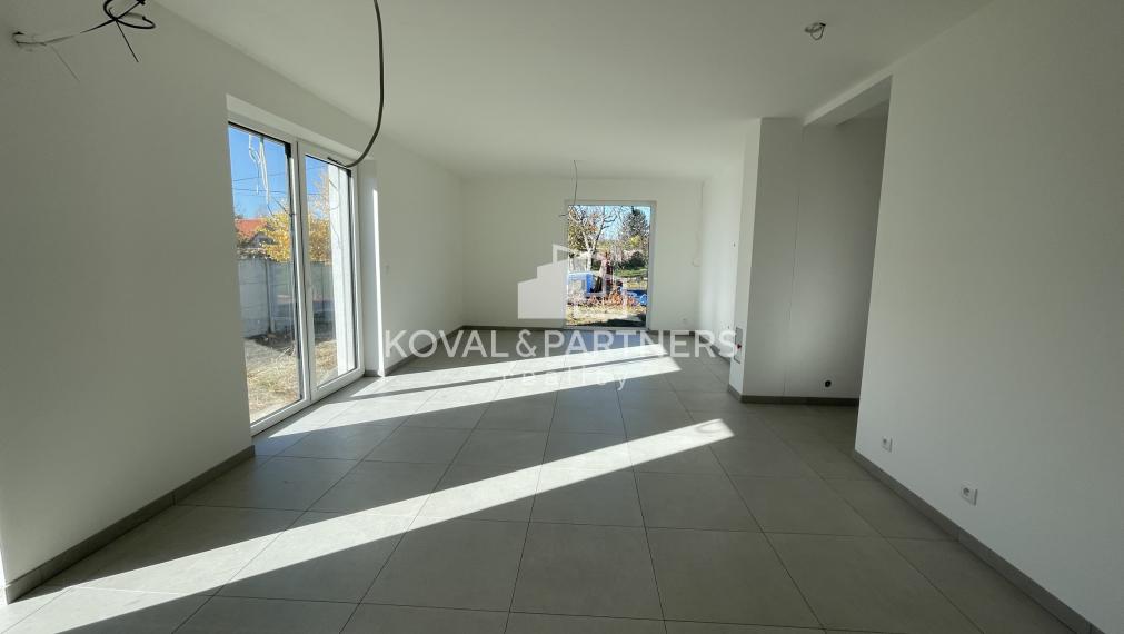 Vianočná akcia - 4 izbová novostavba v ŠTANDARDE za cenu HOLODOMU