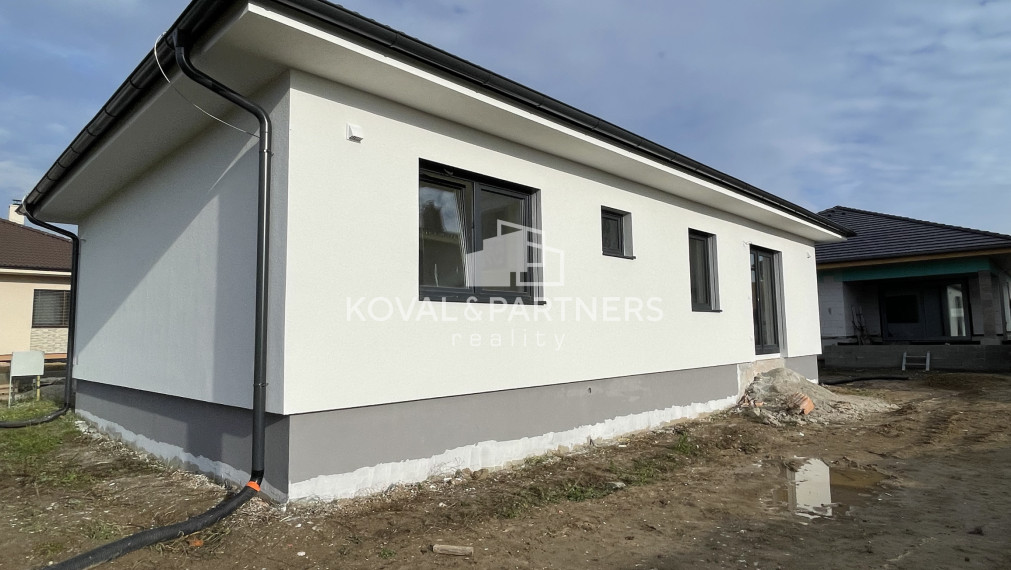 4 izbová novostavba Bungalovu - Veľké Zálužie