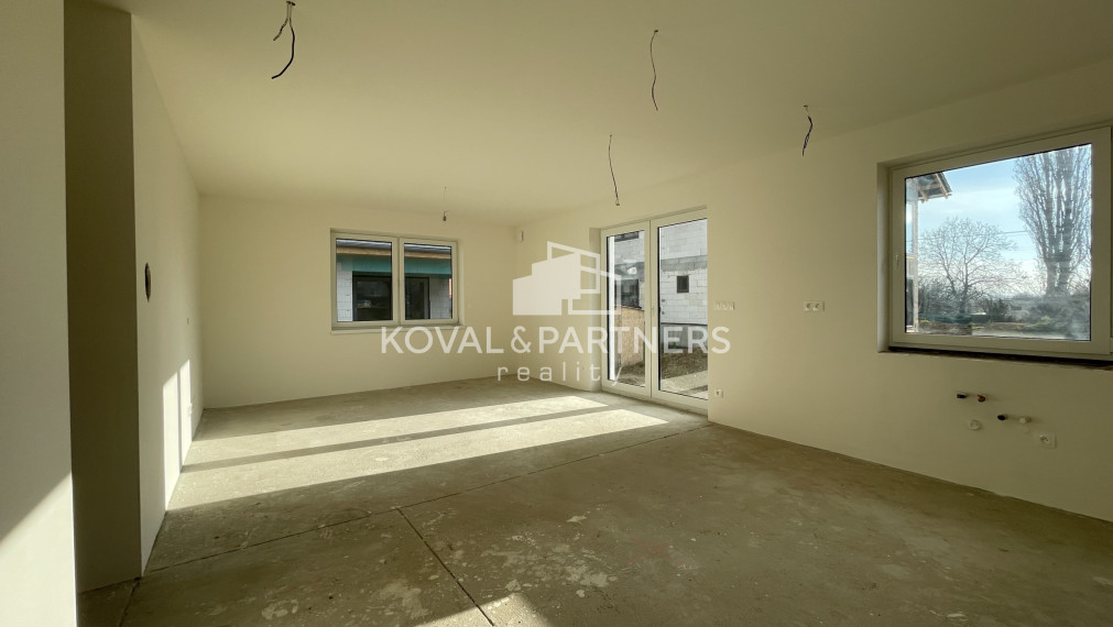 4 izbová novostavba Bungalovu - Veľké Zálužie