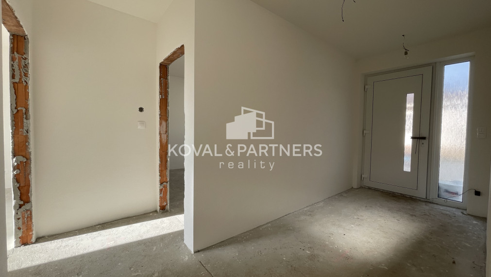 4 izbová novostavba Bungalovu - Veľké Zálužie