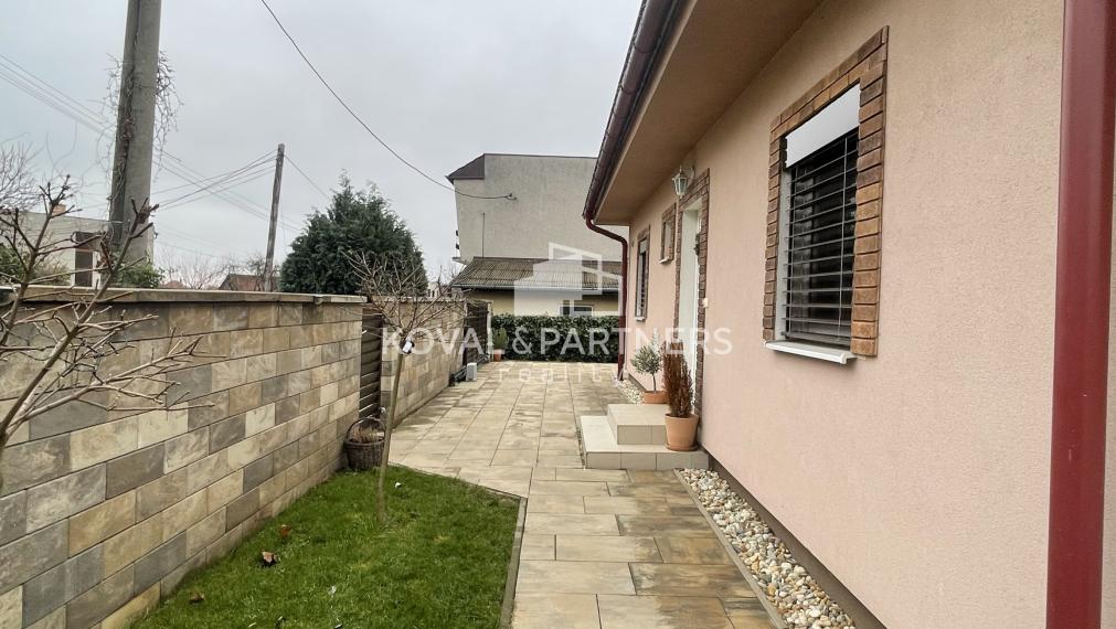 Útulný 3 izbový rodinný dom v Kolíňanoch