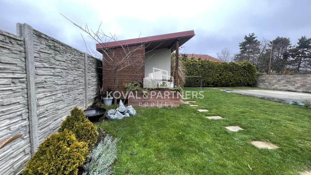 Útulný 3 izbový rodinný dom v Kolíňanoch