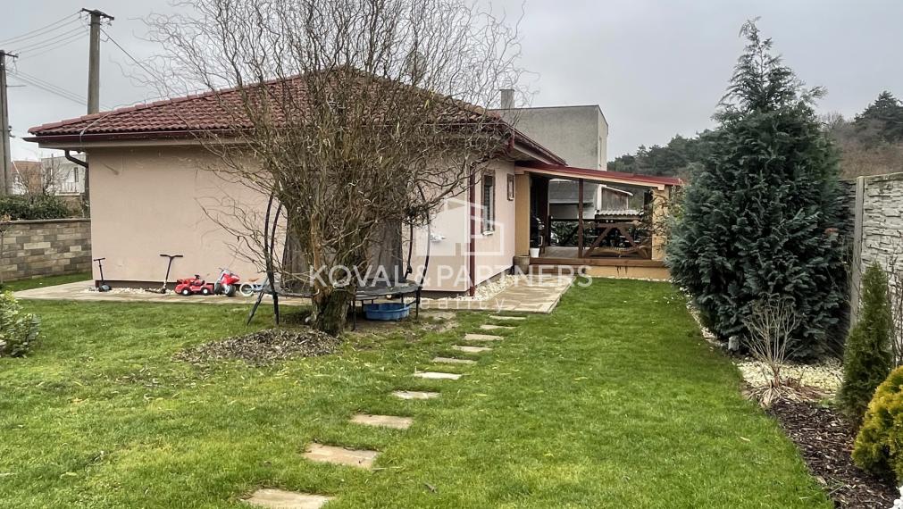 Útulný 3 izbový rodinný dom v Kolíňanoch