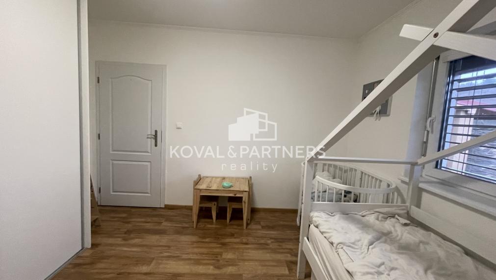 Útulný 3 izbový rodinný dom v Kolíňanoch