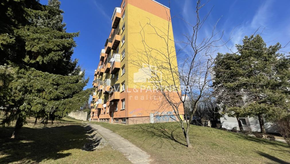 Na predaj 3 izbový byt s balkónom v Nitre na Klokočine