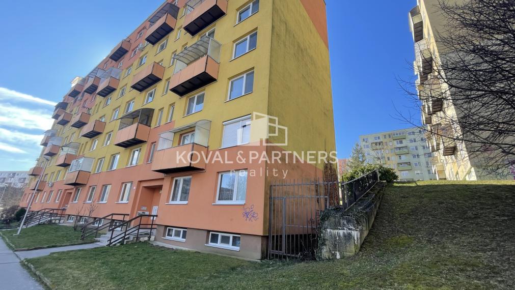 Na predaj 3 izbový byt s balkónom v Nitre na Klokočine