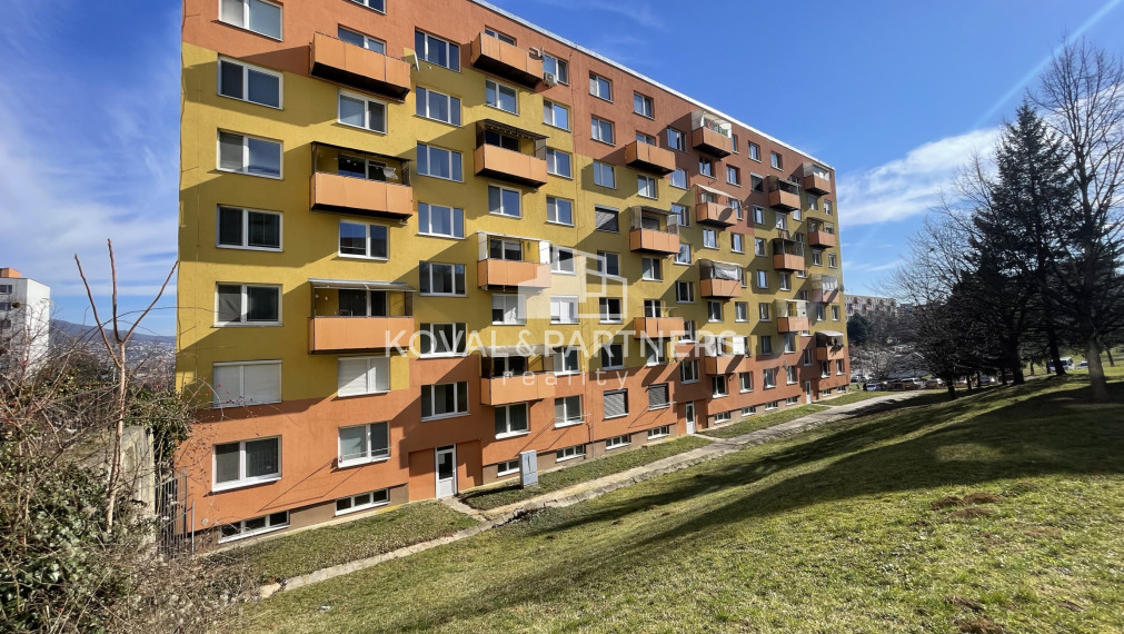 Na predaj 3 izbový byt s balkónom v Nitre na Klokočine