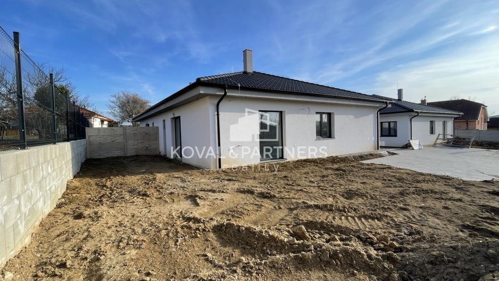 Novostavba 4 izbového rodinného domu v Janíkovciach HOLODOM - 3D obhliadka