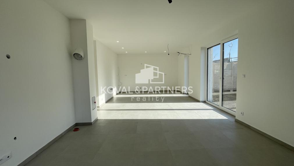 Novostavba 4 izbového rodinného domu v Janíkovciach HOLODOM - 3D obhliadka