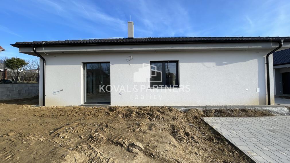 REZERVOVANÉ 4 izbová novostavba v ŠTANDARDE za cenu HOLODOMU - 3D obhliadka