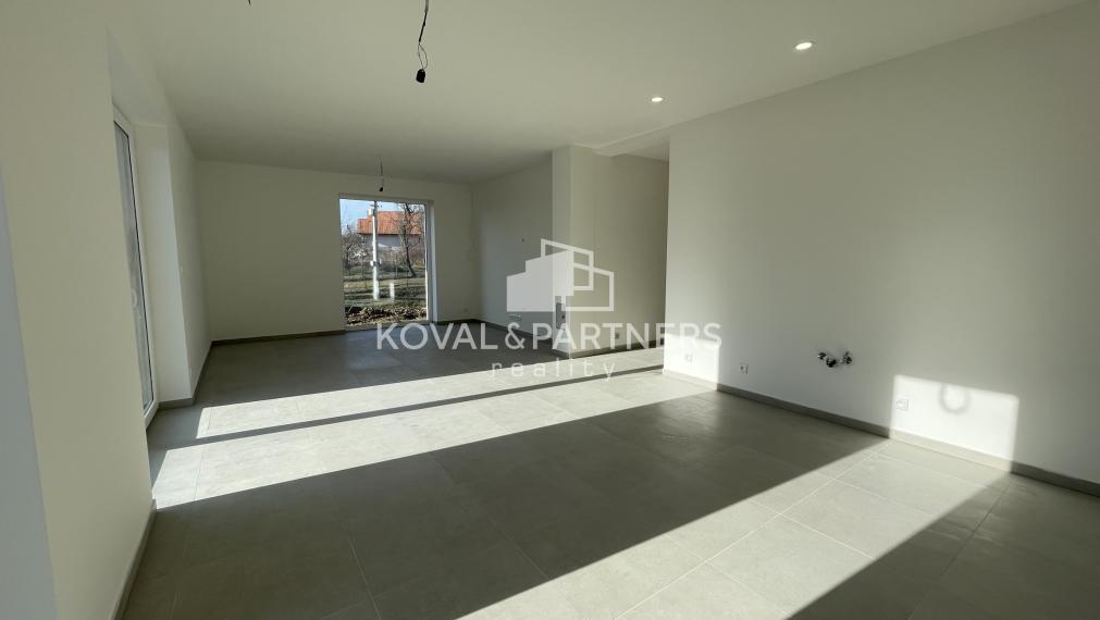 REZERVOVANÉ 4 izbová novostavba v ŠTANDARDE za cenu HOLODOMU - 3D obhliadka