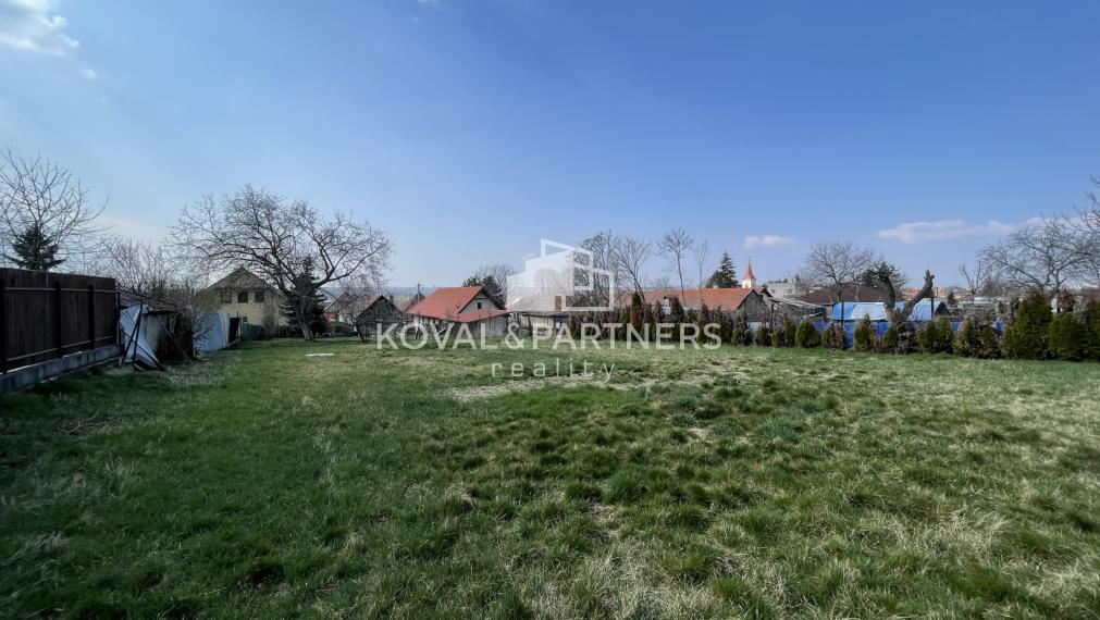 3 izbový rodinný dom s krásnym pozemkom 1511 m2 v Janíkovciach