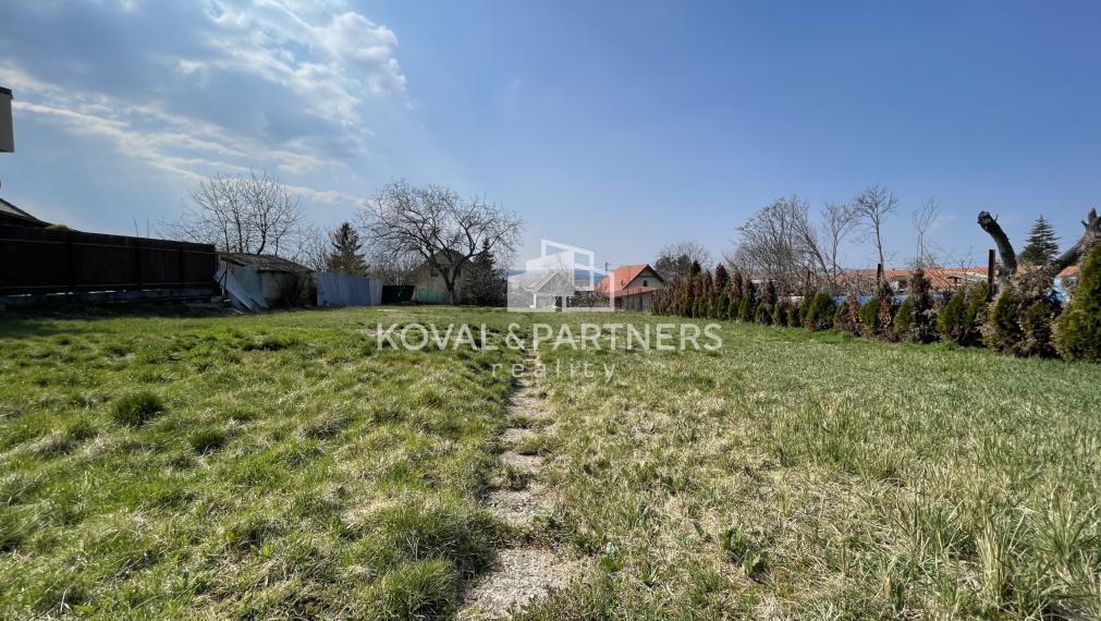 3 izbový rodinný dom s krásnym pozemkom 1511 m2 v Janíkovciach