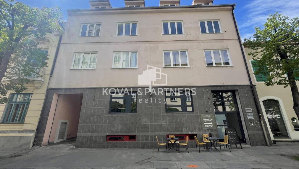 Na prenájom priestor na Farskej ulici v Nitre