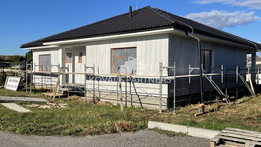 4-izbová novostavba s pozemkom 731 m2 v Nitre na Kyneku