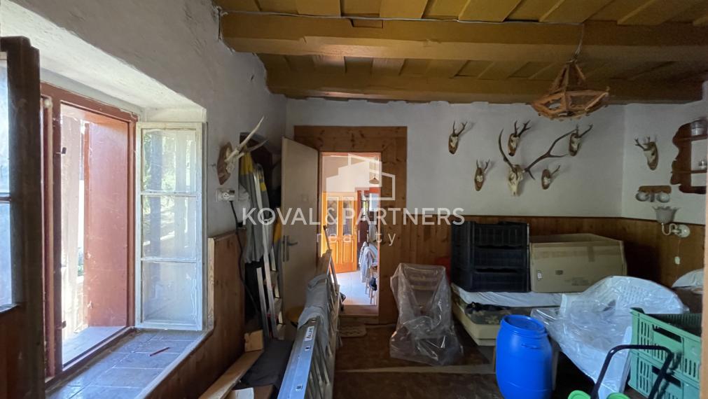 Chalupa v krásnom prostredí - Kostoľany pod Tribečom
