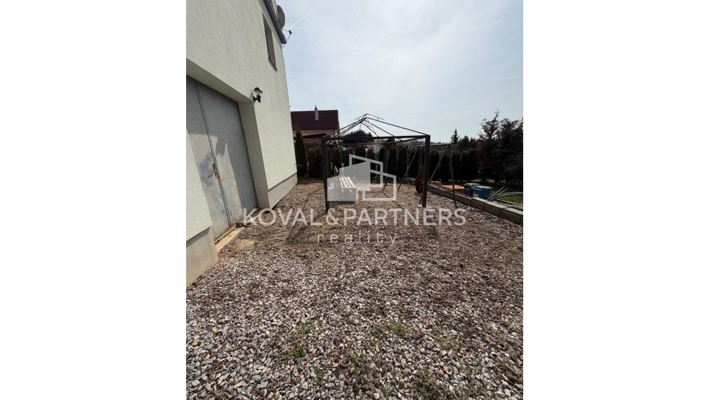 Ponúkame exkluzívne na predaj rodinný dom v obci Lehota