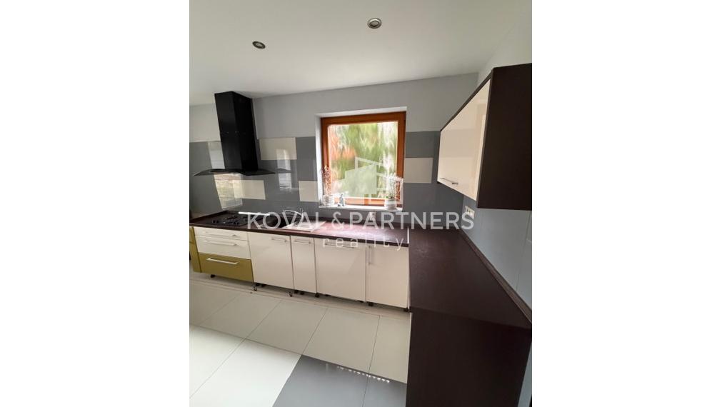 Ponúkame exkluzívne na predaj rodinný dom v obci Lehota