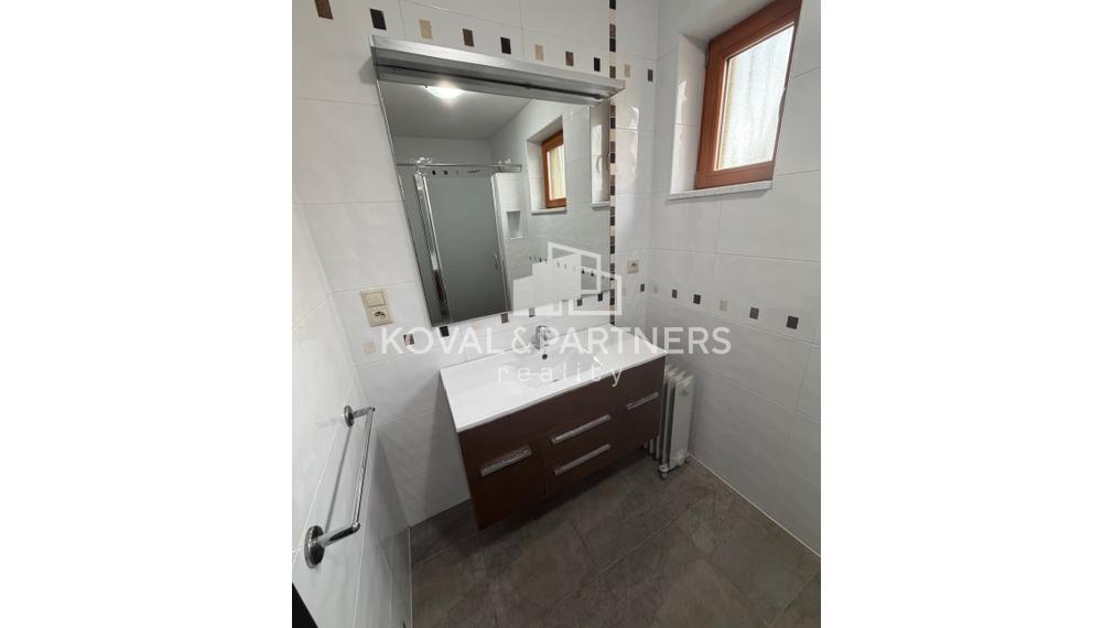 Ponúkame exkluzívne na predaj rodinný dom v obci Lehota