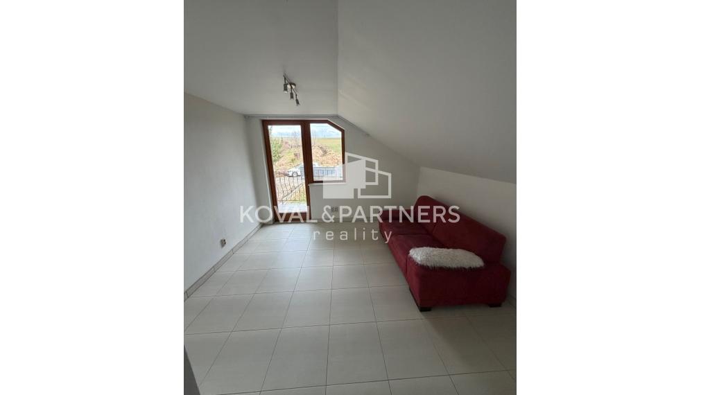 Ponúkame exkluzívne na predaj rodinný dom v obci Lehota