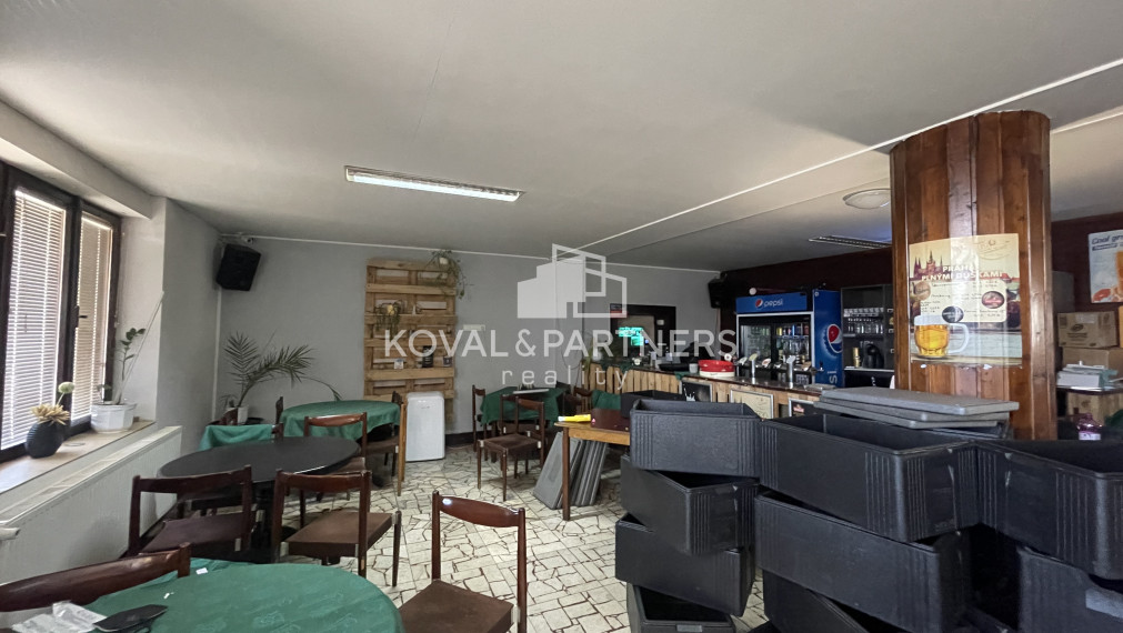 Na predaj Podnikateľský objekt v Jelšovciach