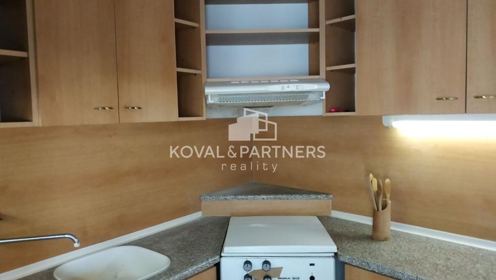 Dva domy so záhradou v centre - Levice