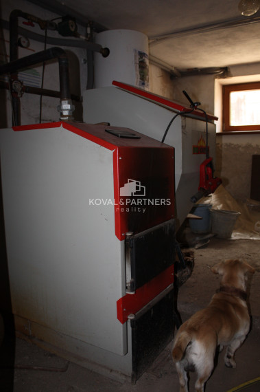 Rodinný dom na 73 á pozemku - Levice - Málaš