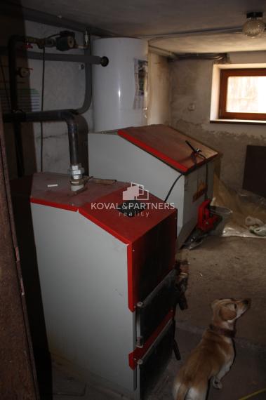 Rodinný dom na 73 á pozemku - Levice - Málaš