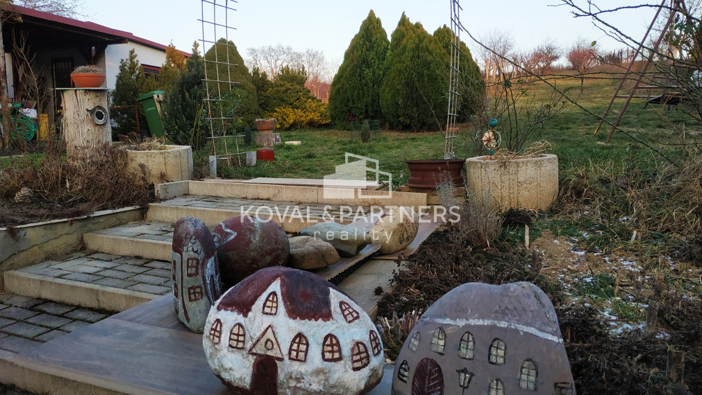 3D obhliadka - rodinný dom s veľkou záhradou - Bojničky