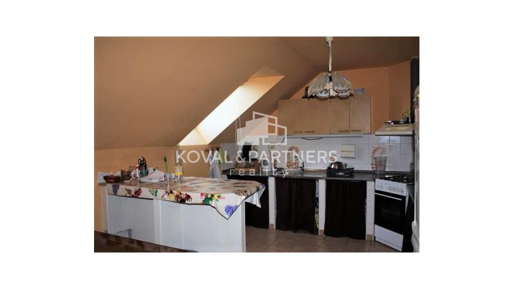 4-izbový byt a reštaurácia - Rišňovce - Nitra