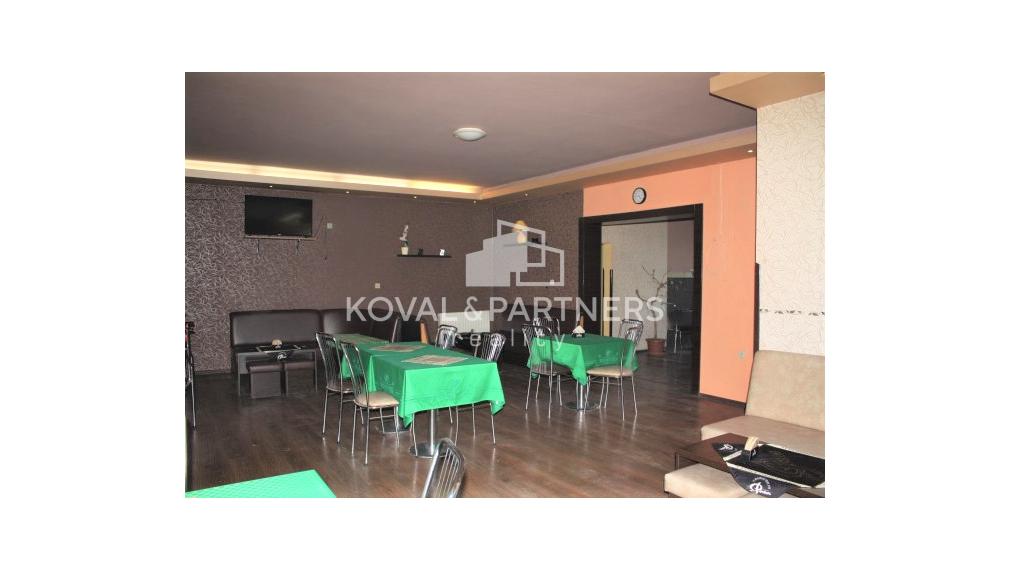 4-izbový byt a reštaurácia - Rišňovce - Nitra