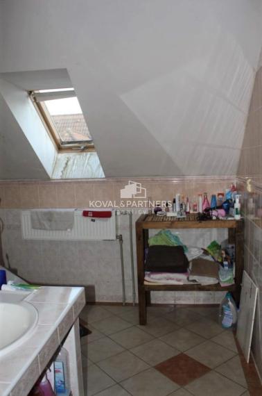 4-izbový byt a reštaurácia - Rišňovce - Nitra