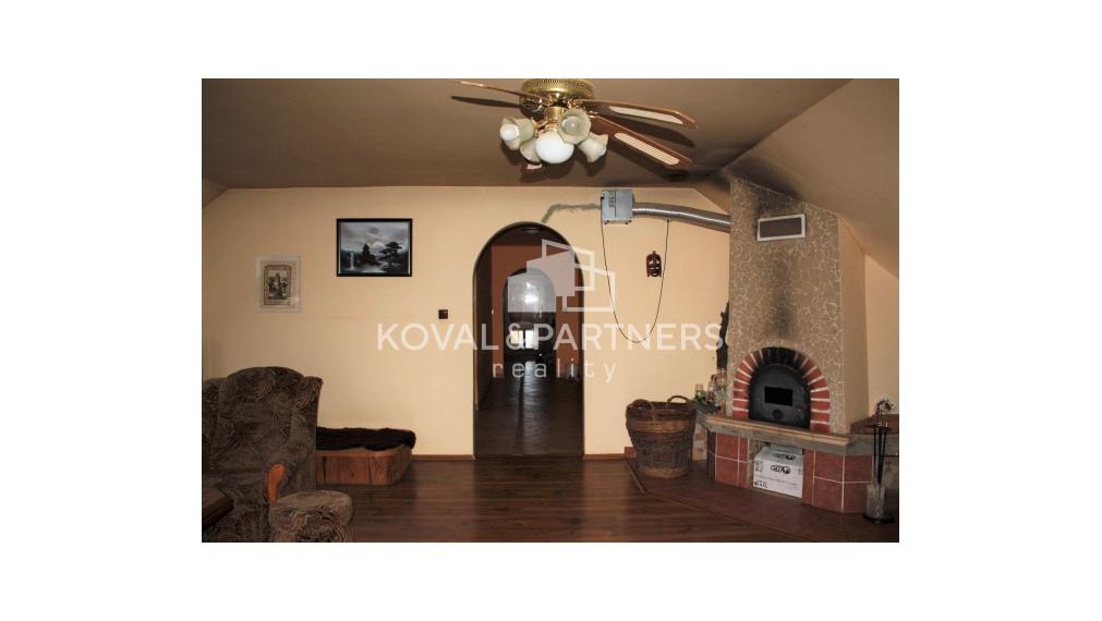 4-izbový byt a reštaurácia - Rišňovce - Nitra