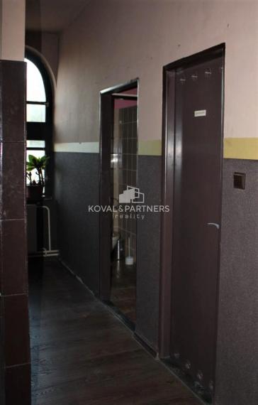 4-izbový byt a reštaurácia - Rišňovce - Nitra