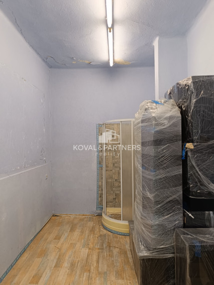 Dva domy so záhradou v centre - Levice