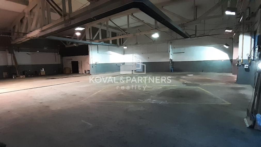 Priestory s parkovaním na prenájom - Nitra