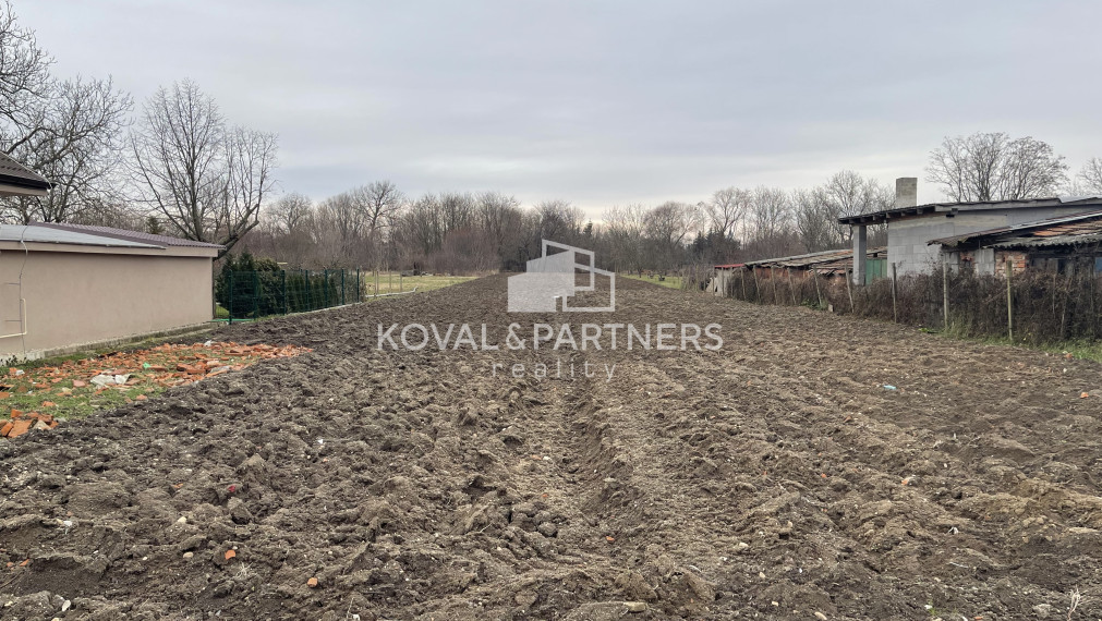 Na predaj pozemok v obci Slepčany