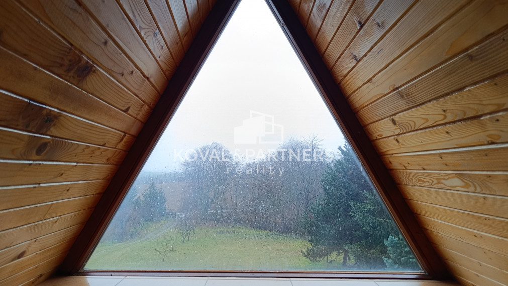 Rekreačný poľovný dom so strelnicou - Horné Otrokovce