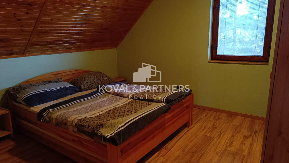 Rekreačný poľovný dom so strelnicou - Horné Otrokovce