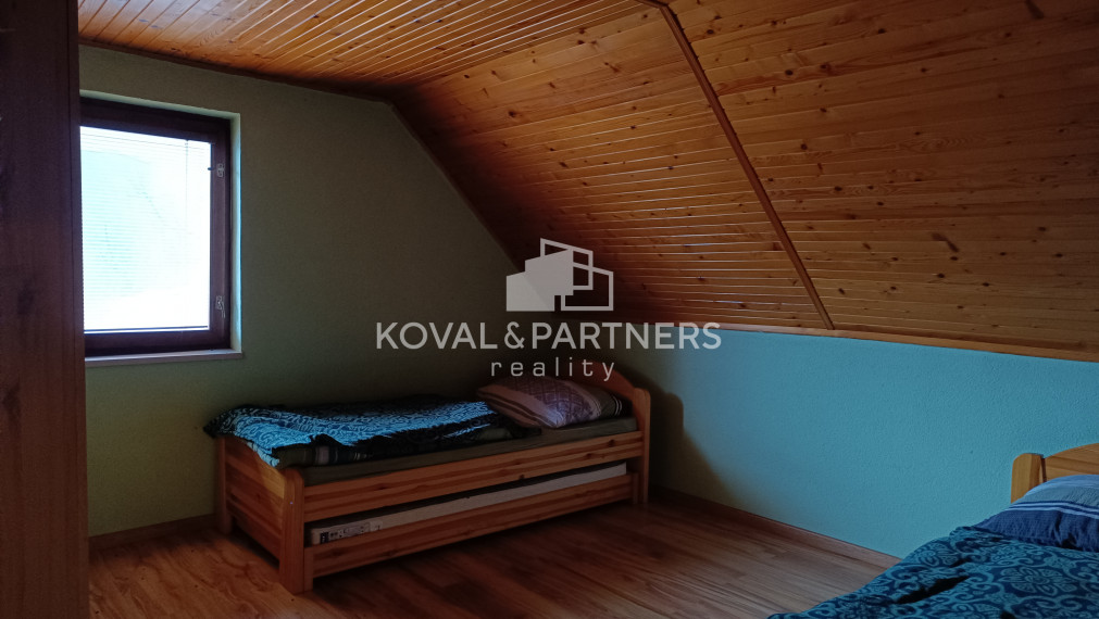 Rekreačný poľovný dom so strelnicou - Horné Otrokovce