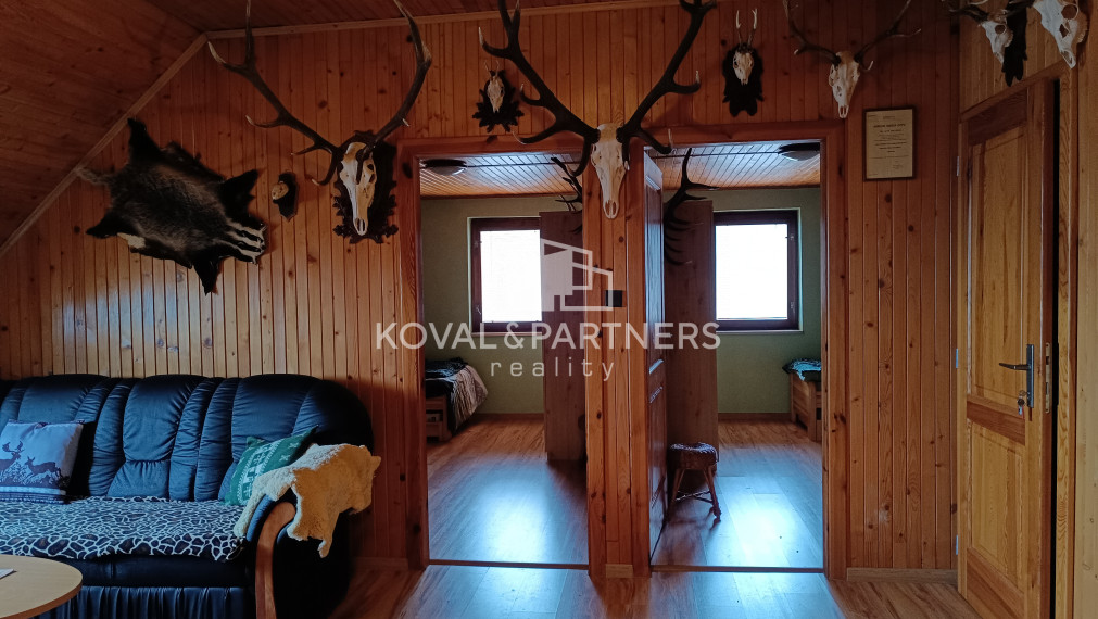 Rekreačný poľovný dom so strelnicou - Horné Otrokovce