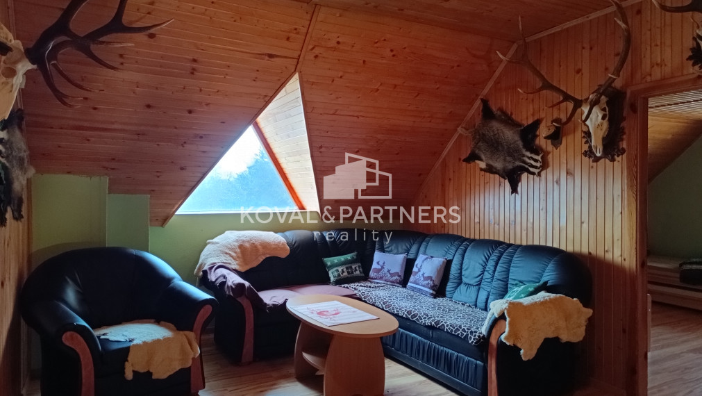 Rekreačný poľovný dom so strelnicou - Horné Otrokovce