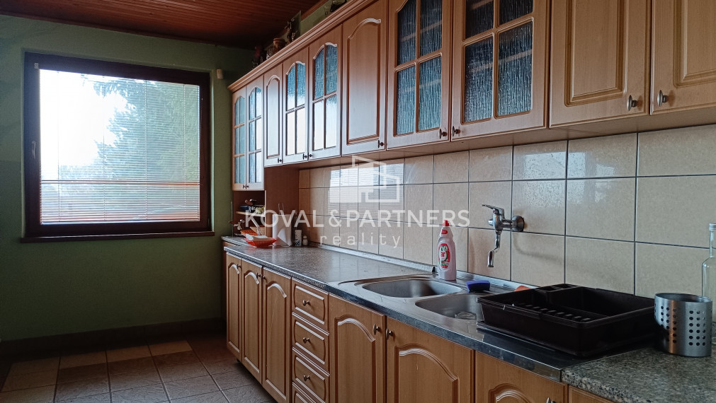 Rekreačný poľovný dom so strelnicou - Horné Otrokovce