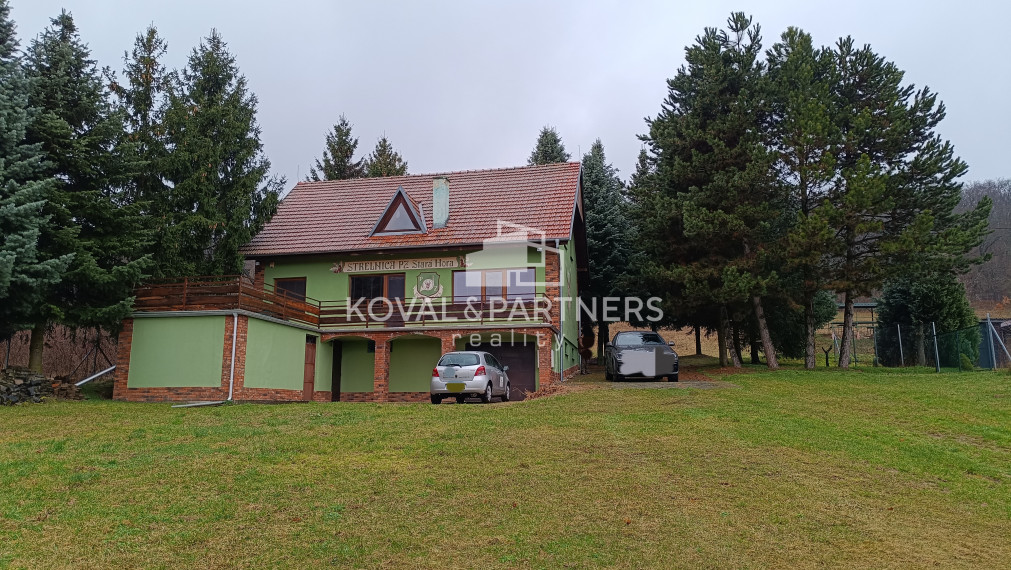 Rekreačný poľovný dom so strelnicou - Horné Otrokovce