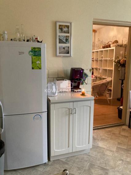 Rodinný dom na 9 á pozemku - Nitra - Čermáň