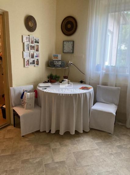 Rodinný dom na 9 á pozemku - Nitra - Čermáň