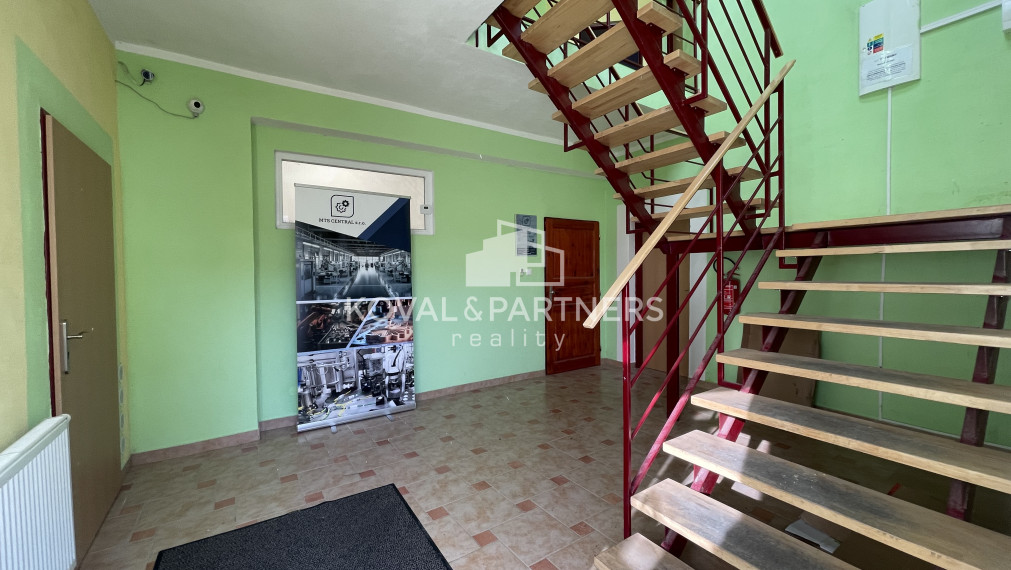 Prenájom HALY/SKLADU a KANCELÁRIÍ v Dolných Krškanoch