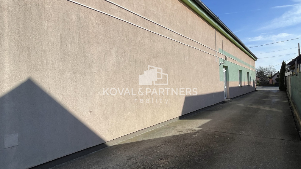 Prenájom HALY/SKLADU a KANCELÁRIÍ v Dolných Krškanoch