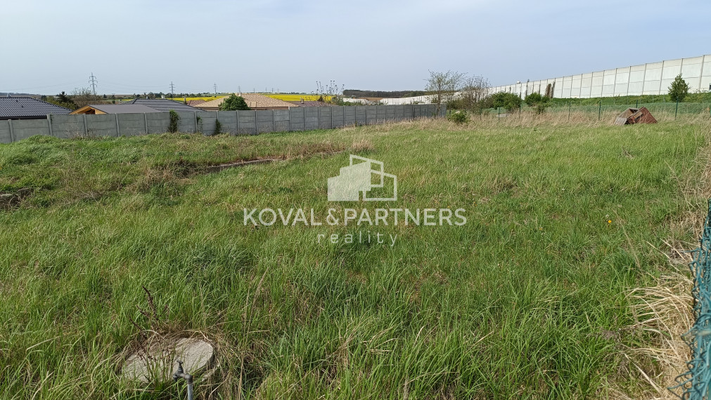 Pozemok 900m2 - Párovské Háje - Nitra